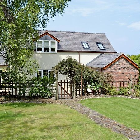 Woodhouse Cottage Hawarden Екстериор снимка